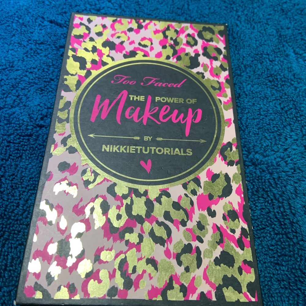 Too face pallet